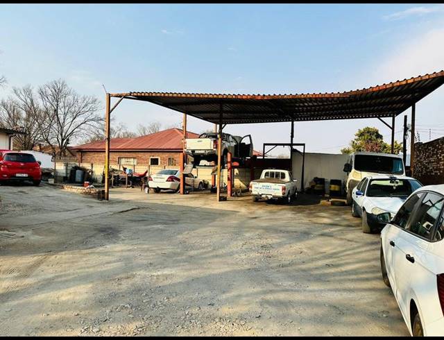 3 BEDROOM HOUSE FOR SALE IN BOKSBURG NORTH